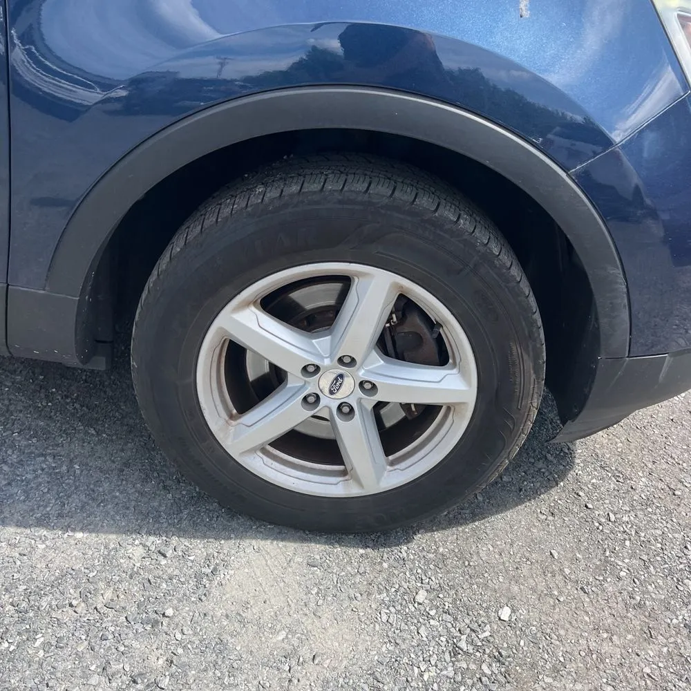 Ford Explorer photo 20