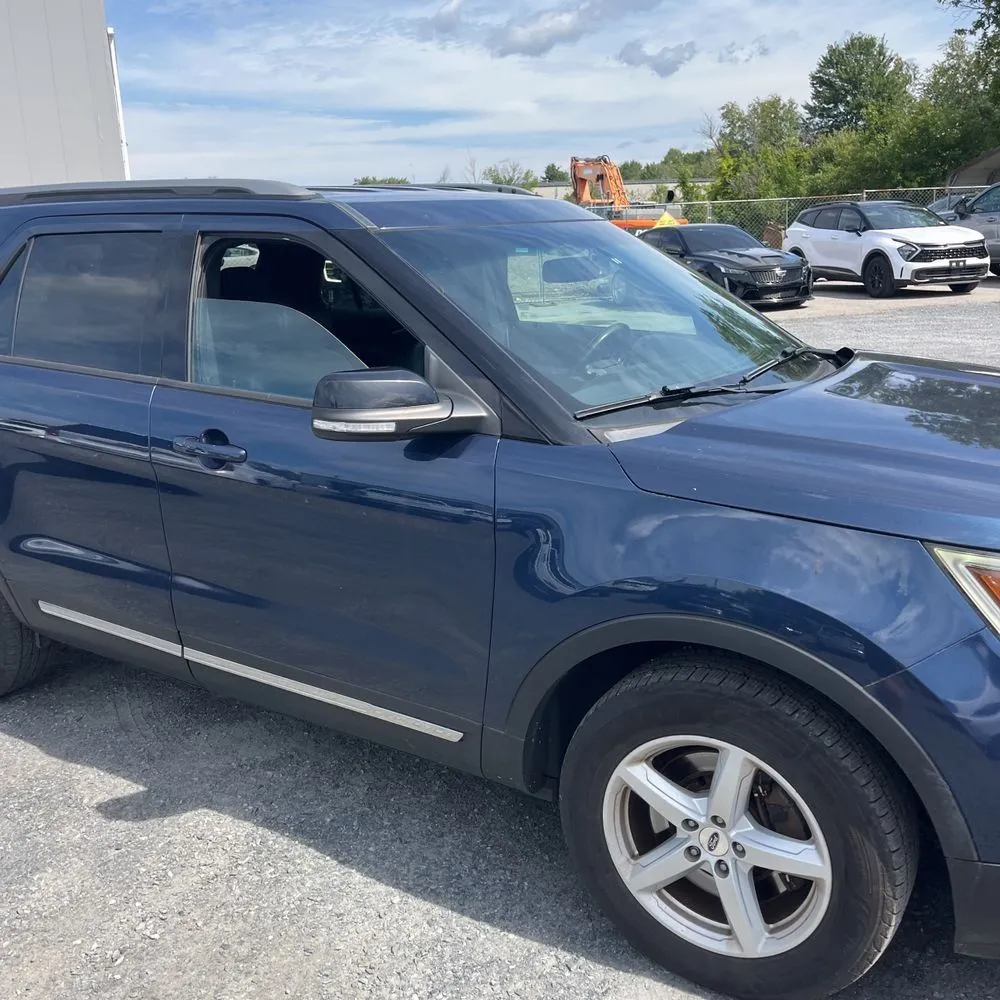 Ford Explorer photo 13