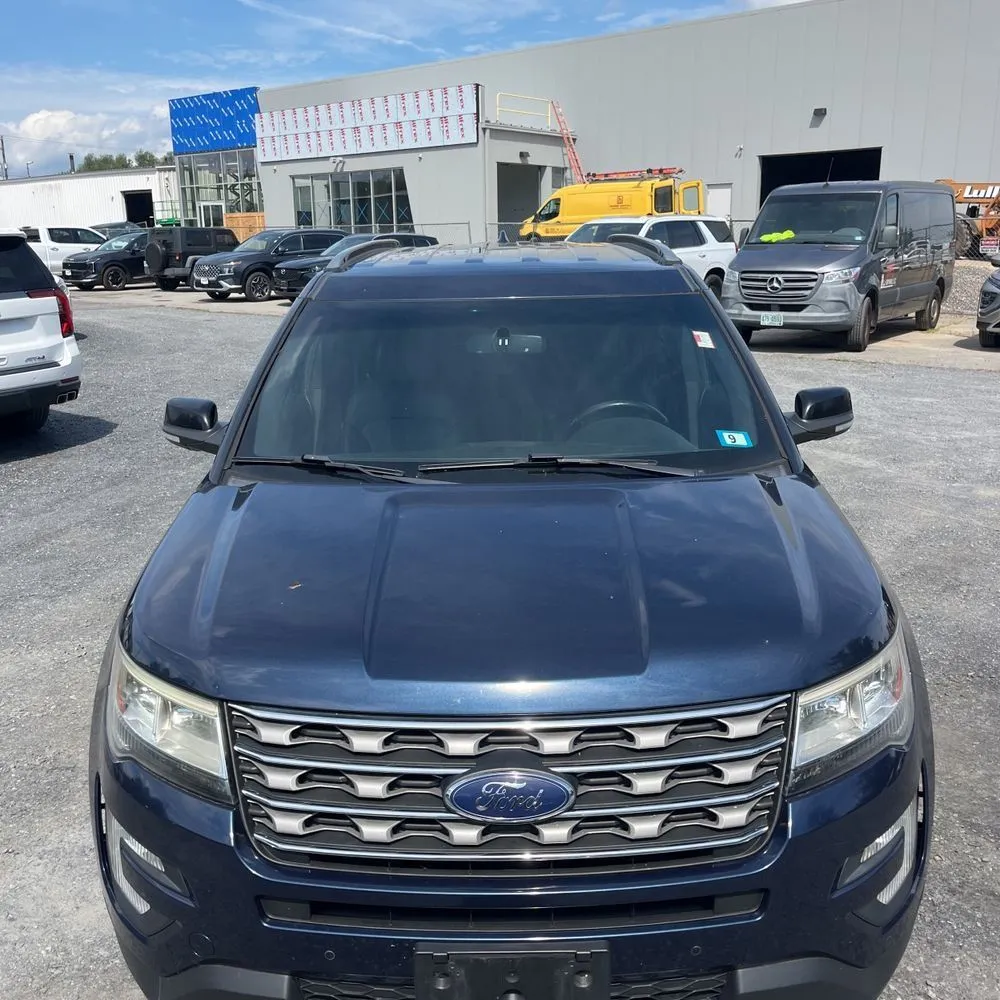 Ford Explorer photo 15