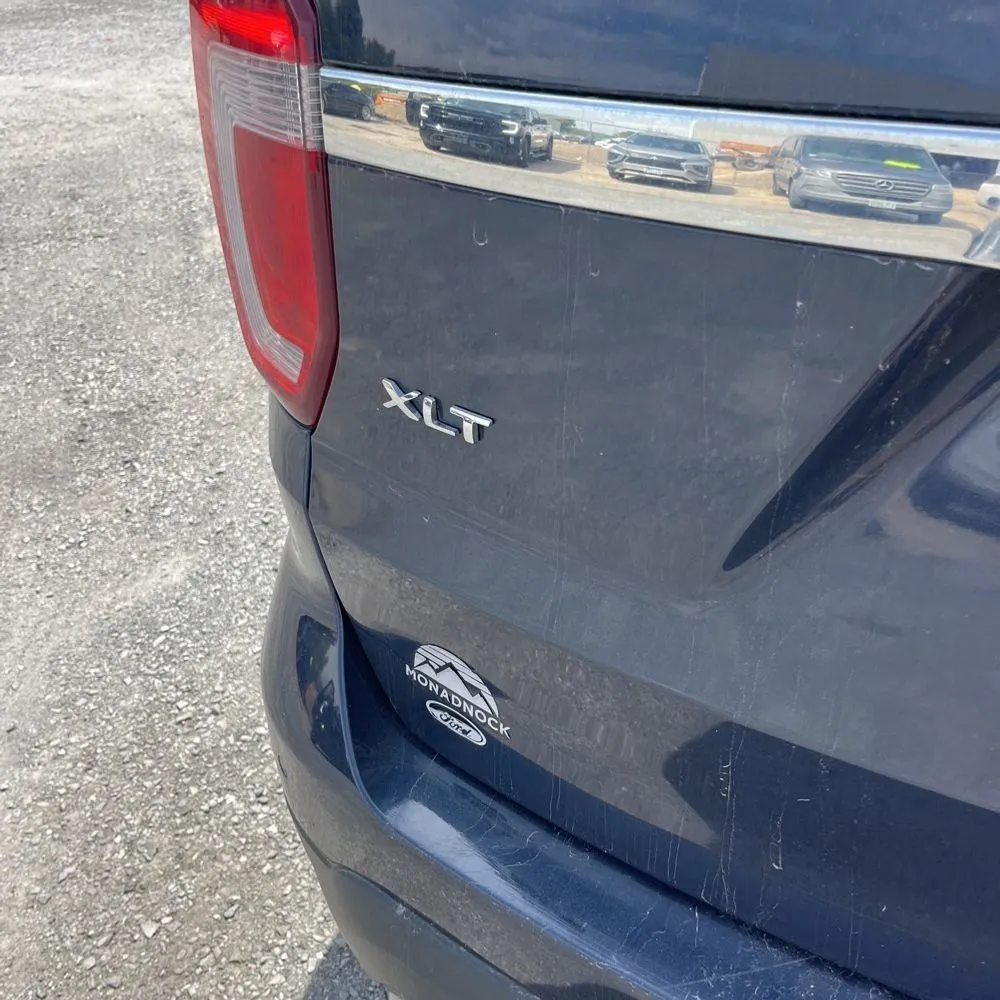 Ford Explorer photo 21