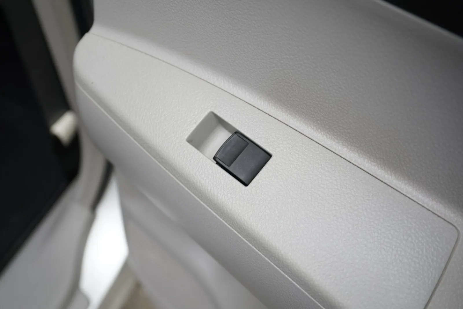 2011 Toyota Highlander SE - Photo 32