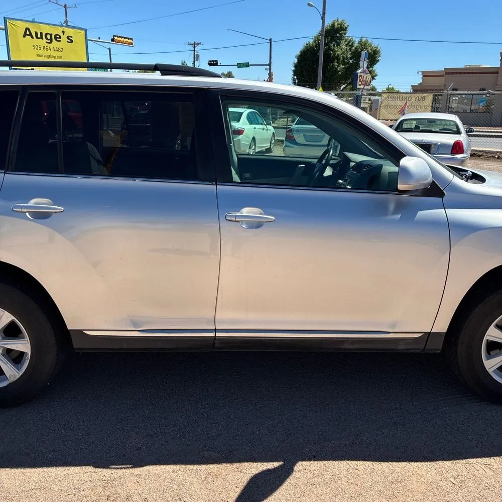 Toyota Highlander photo 11