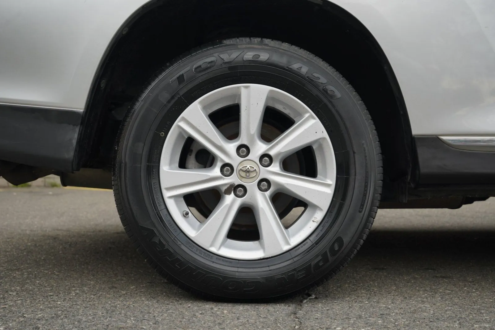 2011 Toyota Highlander SE - Photo 11