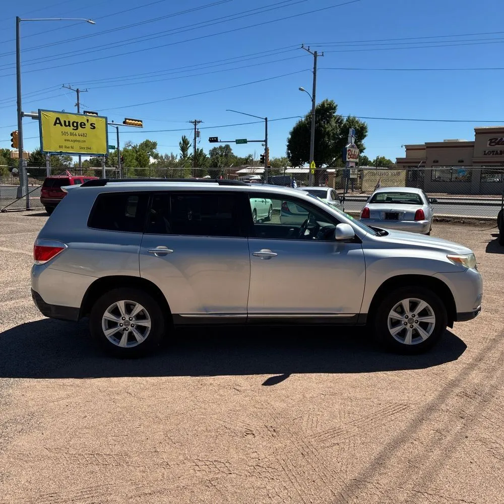 Toyota Highlander photo 10
