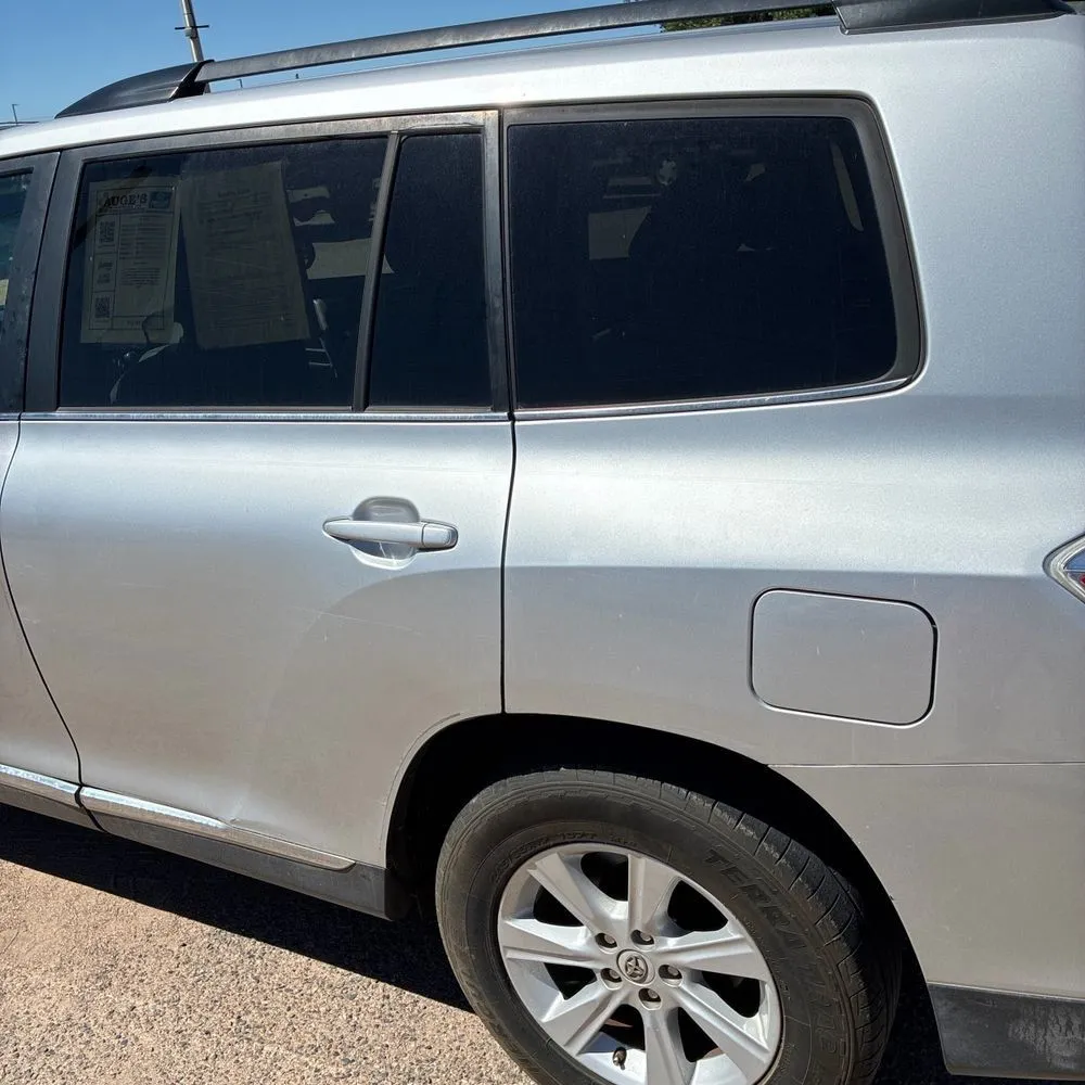 Toyota Highlander photo 6