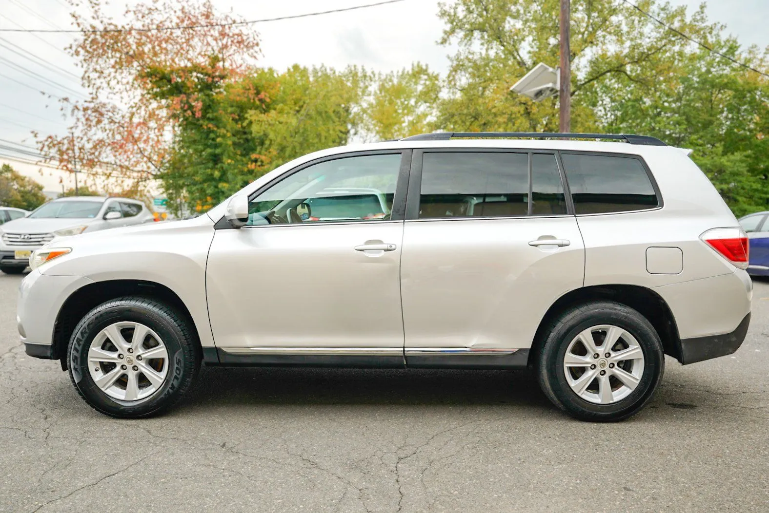 2011 Toyota Highlander SE - Photo 7