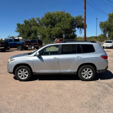 Another view of 2011 Toyota Highlander SE V6 for sale in Carlstadt, NJ at 101 Motors