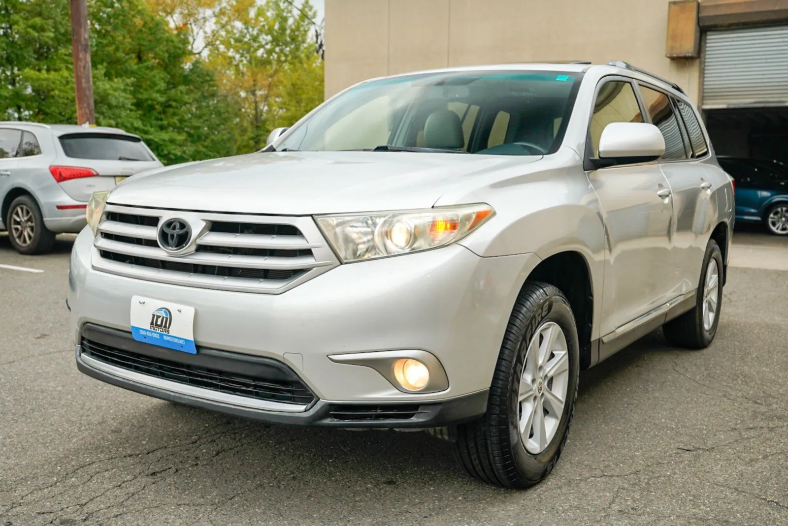 2011 Toyota Highlander SE - Photo 8