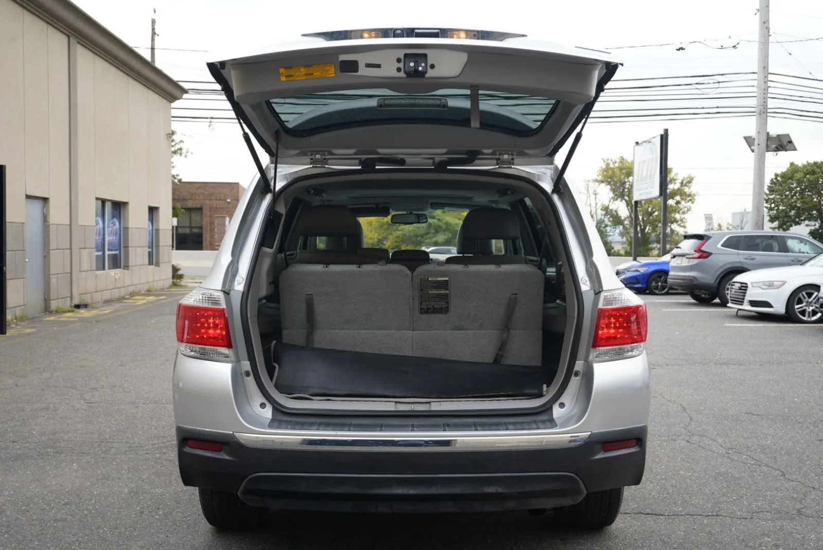 2011 Toyota Highlander SE - Photo 27