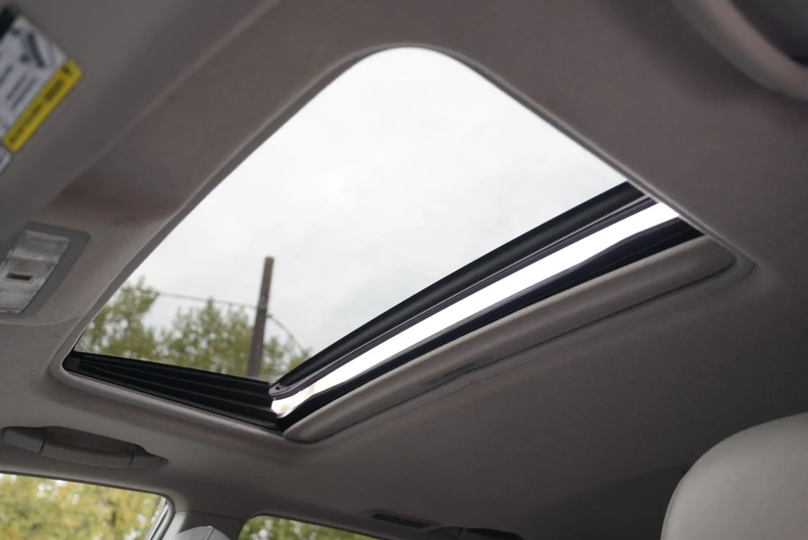 2011 Toyota Highlander SE - Photo 19
