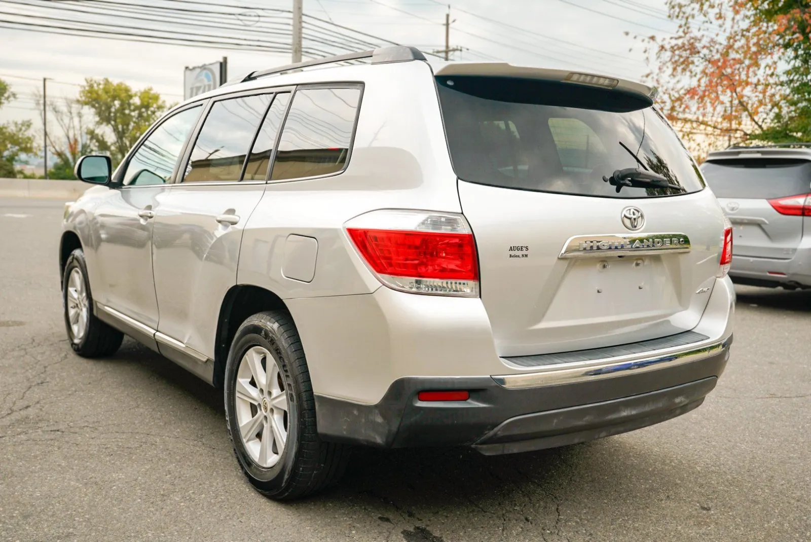 2011 Toyota Highlander SE - Photo 6