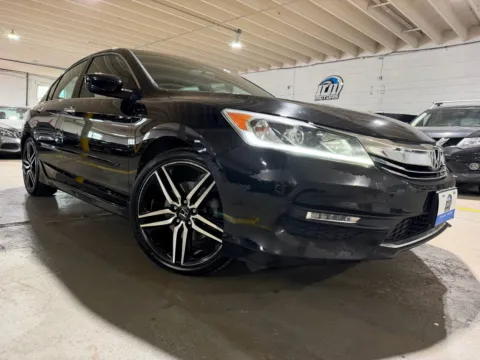 More photos of 2017 Honda Accord Sport SE at 101 Motors, NJ