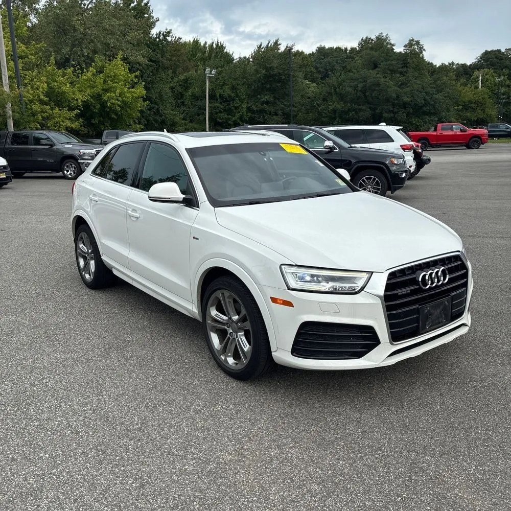 Audi Q3 photo 12