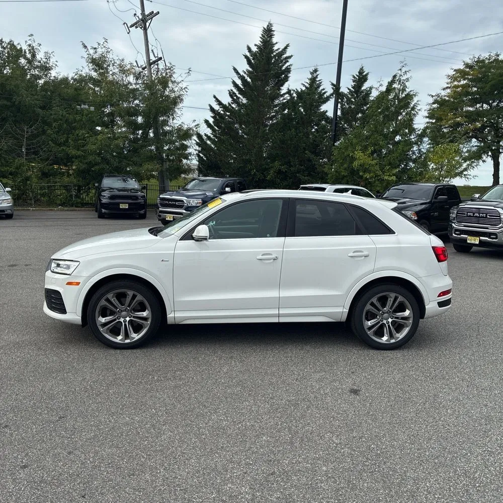 Audi Q3 photo 3