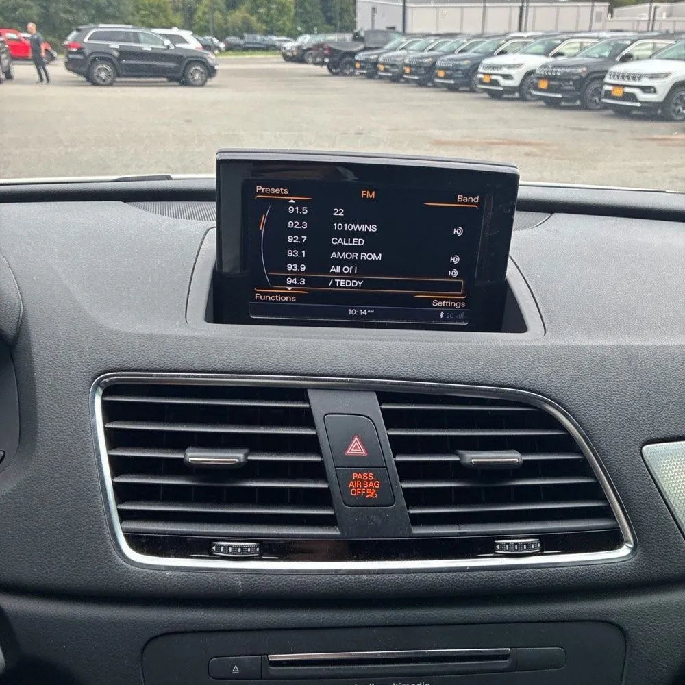 Audi Q3 photo 27