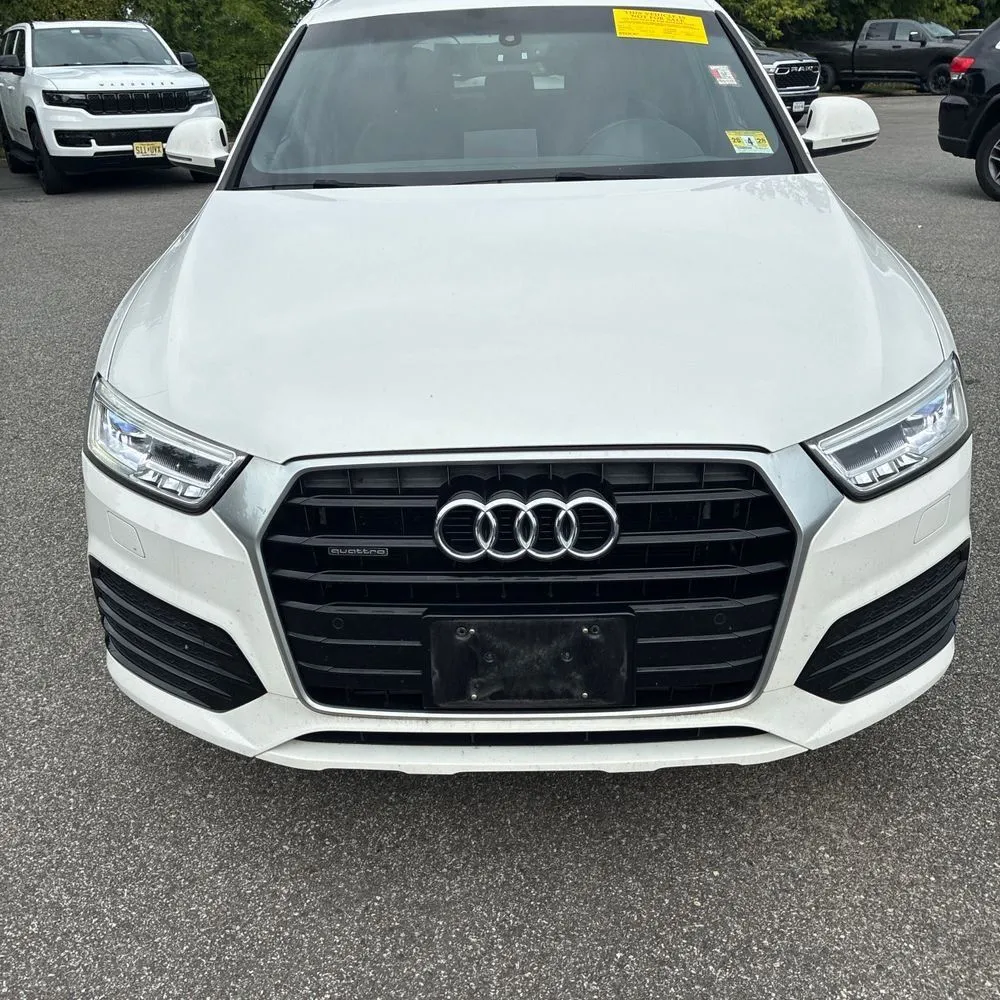 Audi Q3 photo 14
