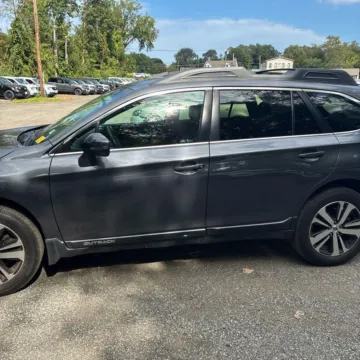 More photos of 2018 Subaru Outback 3.6R Limited at 101 Motors, NJ