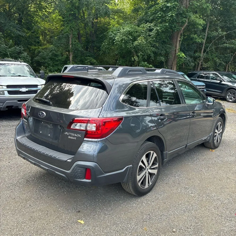 Subaru Outback photo 8