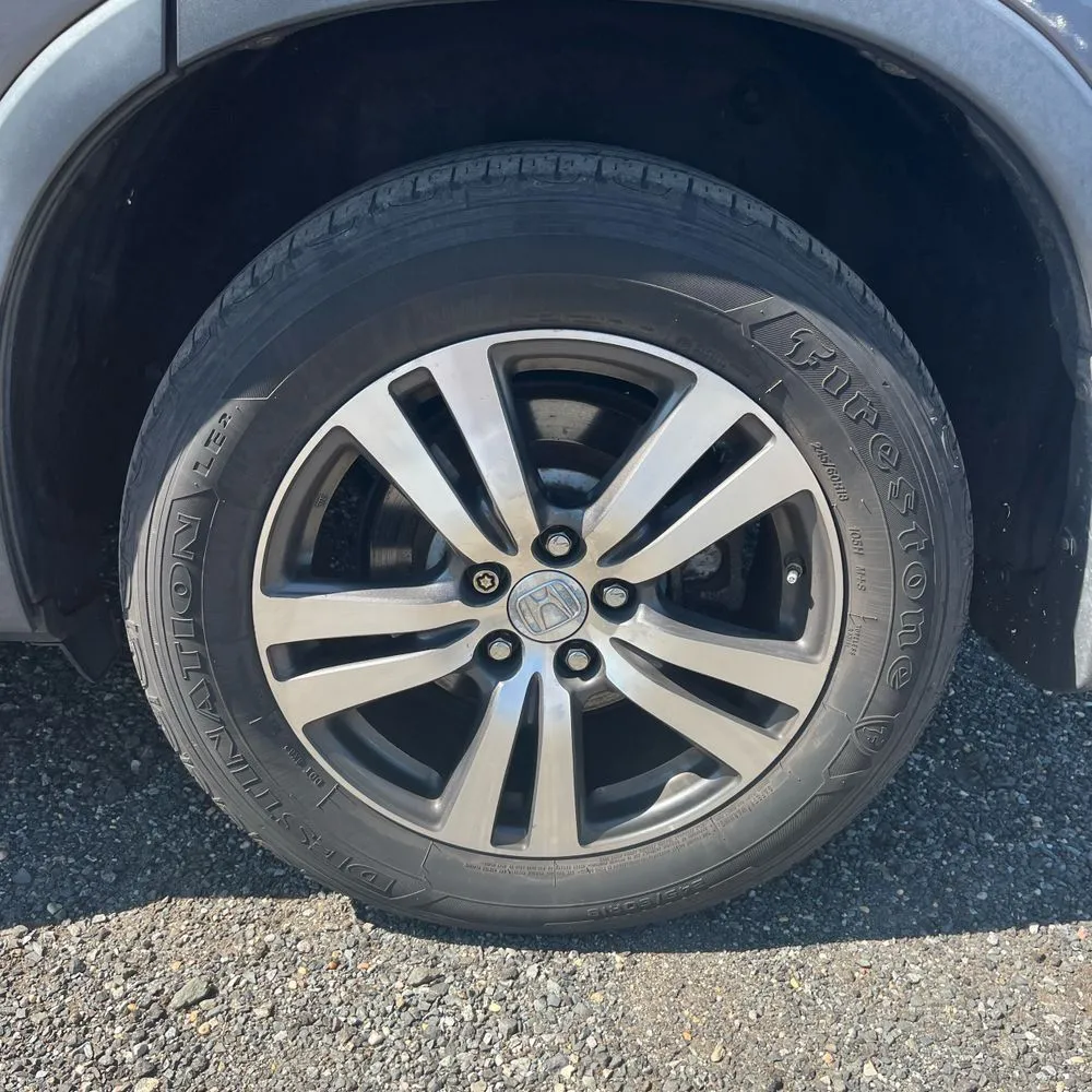 Honda Pilot photo 18