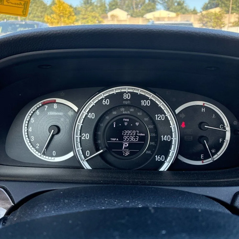 Honda Accord photo 29