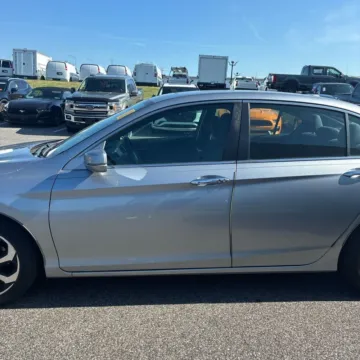More photos of 2017 Honda Accord EX at 101 Motors, NJ