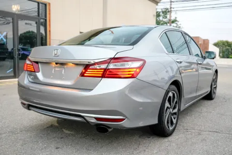 More photos of 2017 Honda Accord EX at 101 Motors, NJ