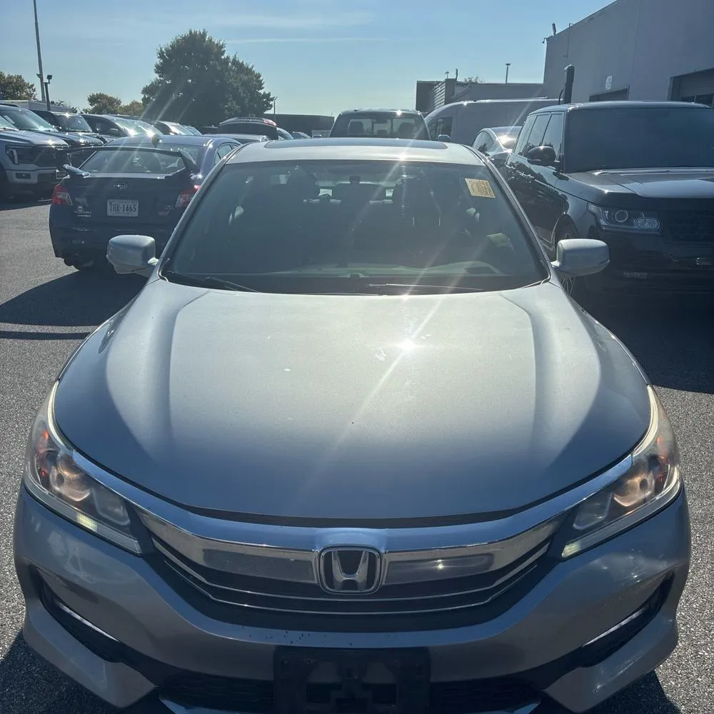 Honda Accord photo 15