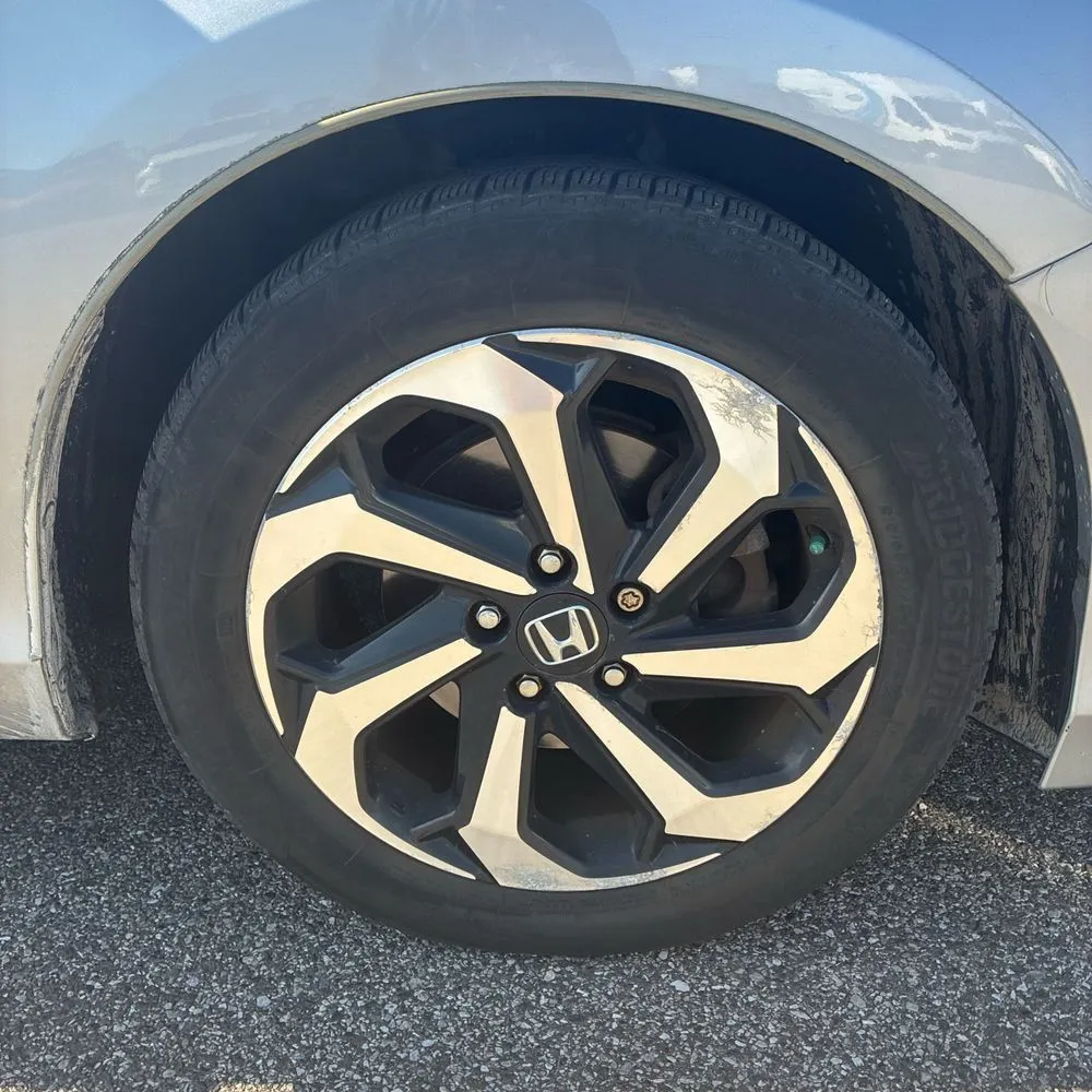 Honda Accord photo 20