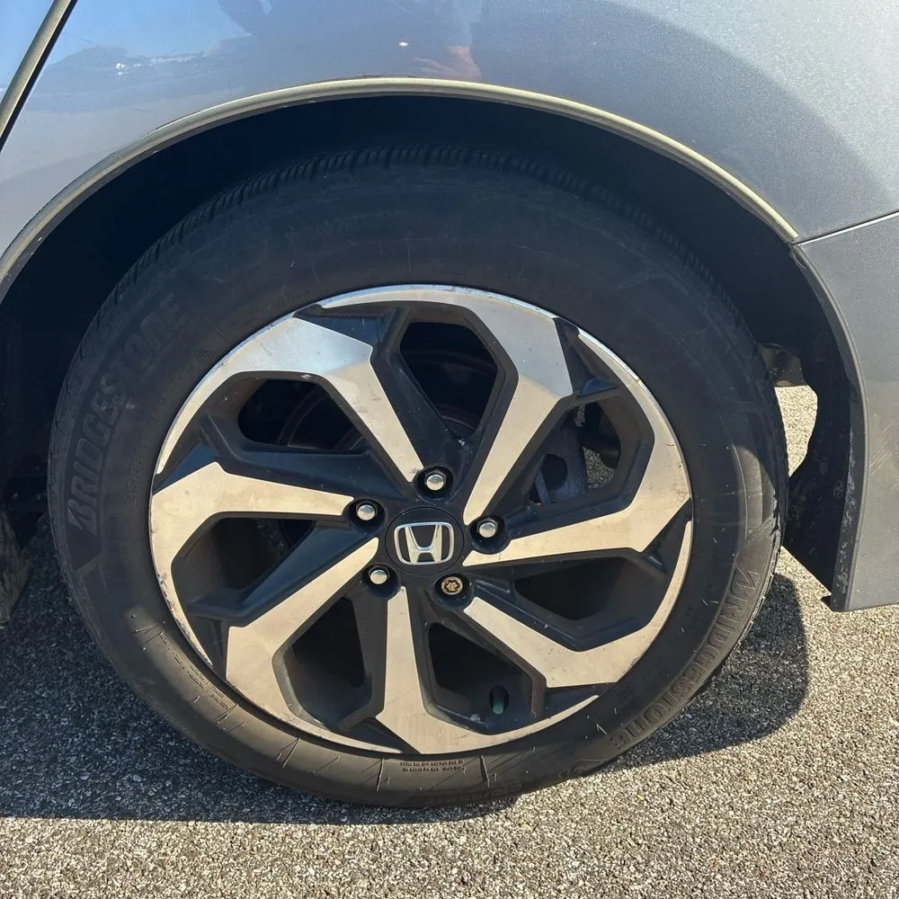 Honda Accord photo 18