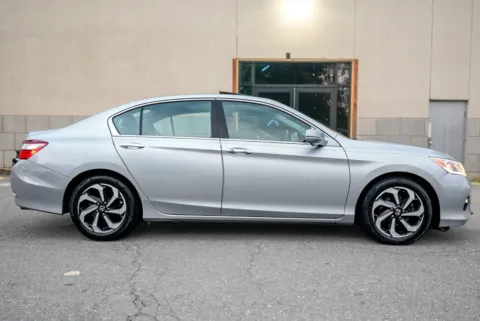More photos of 2017 Honda Accord EX at 101 Motors, NJ