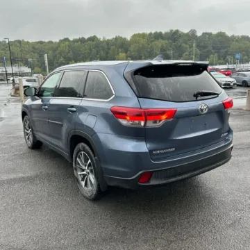 More photos of 2018 Toyota Highlander XLE at 101 Motors, NJ