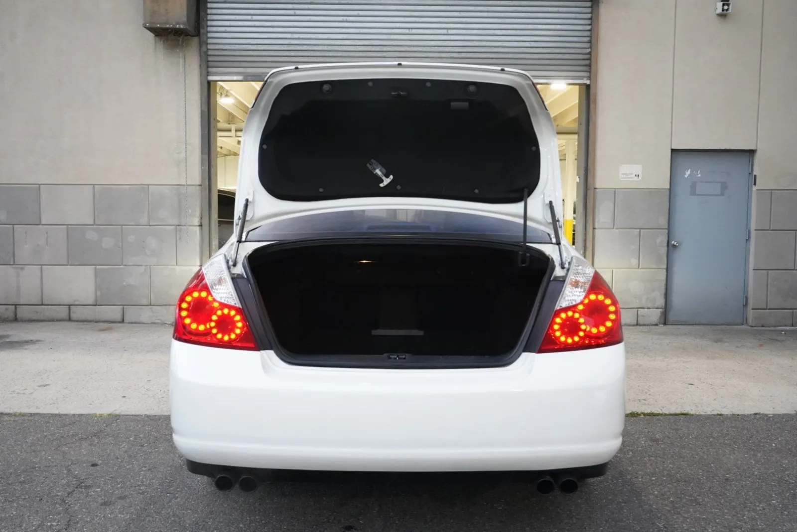 Infiniti M35x photo 24