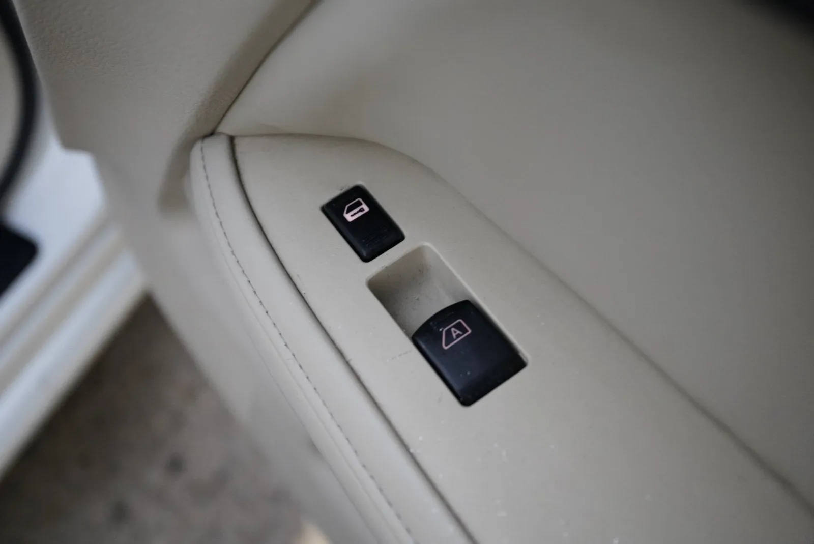 Infiniti M35x photo 34