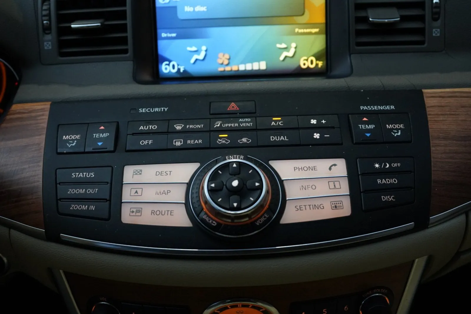Infiniti M35x photo 39