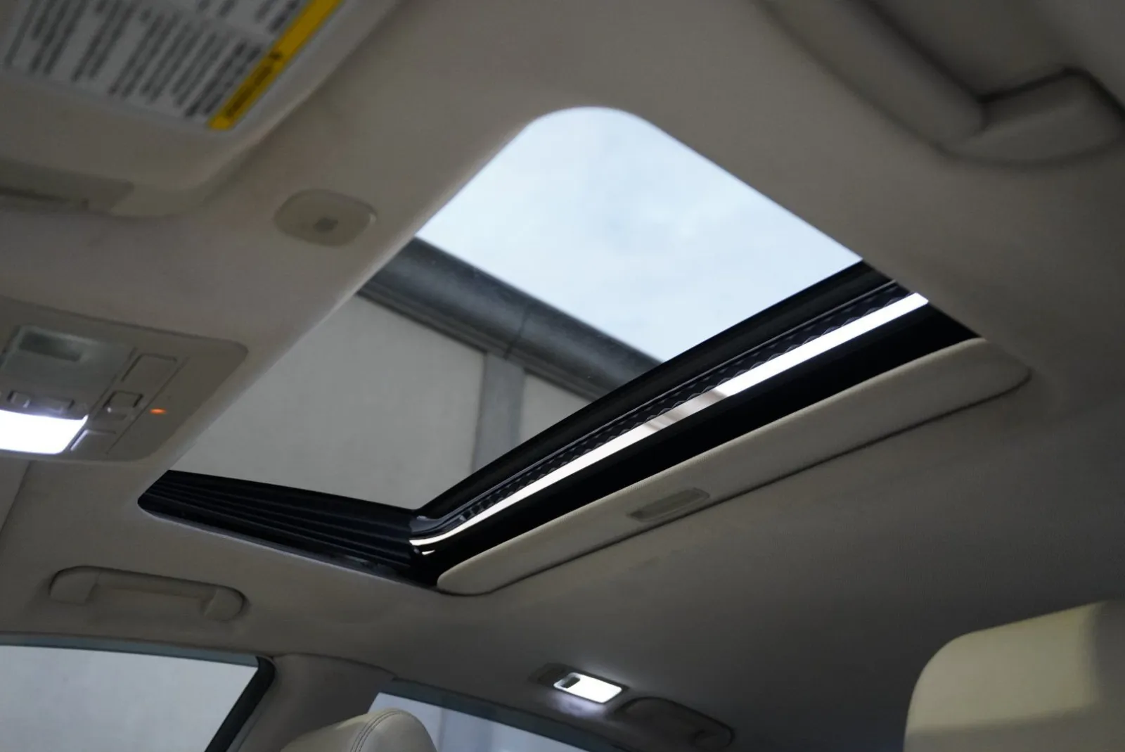 Infiniti M35x photo 20