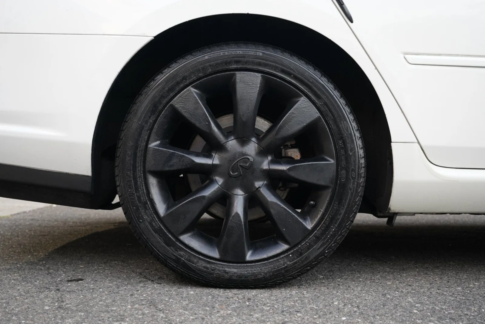Infiniti M35x photo 12