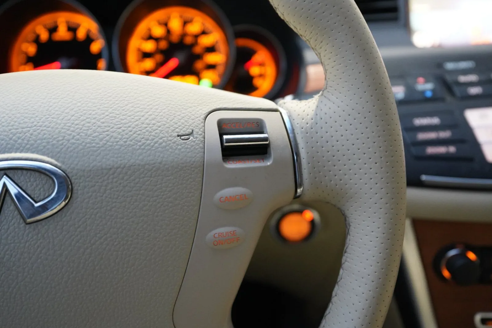 Infiniti M35x photo 46