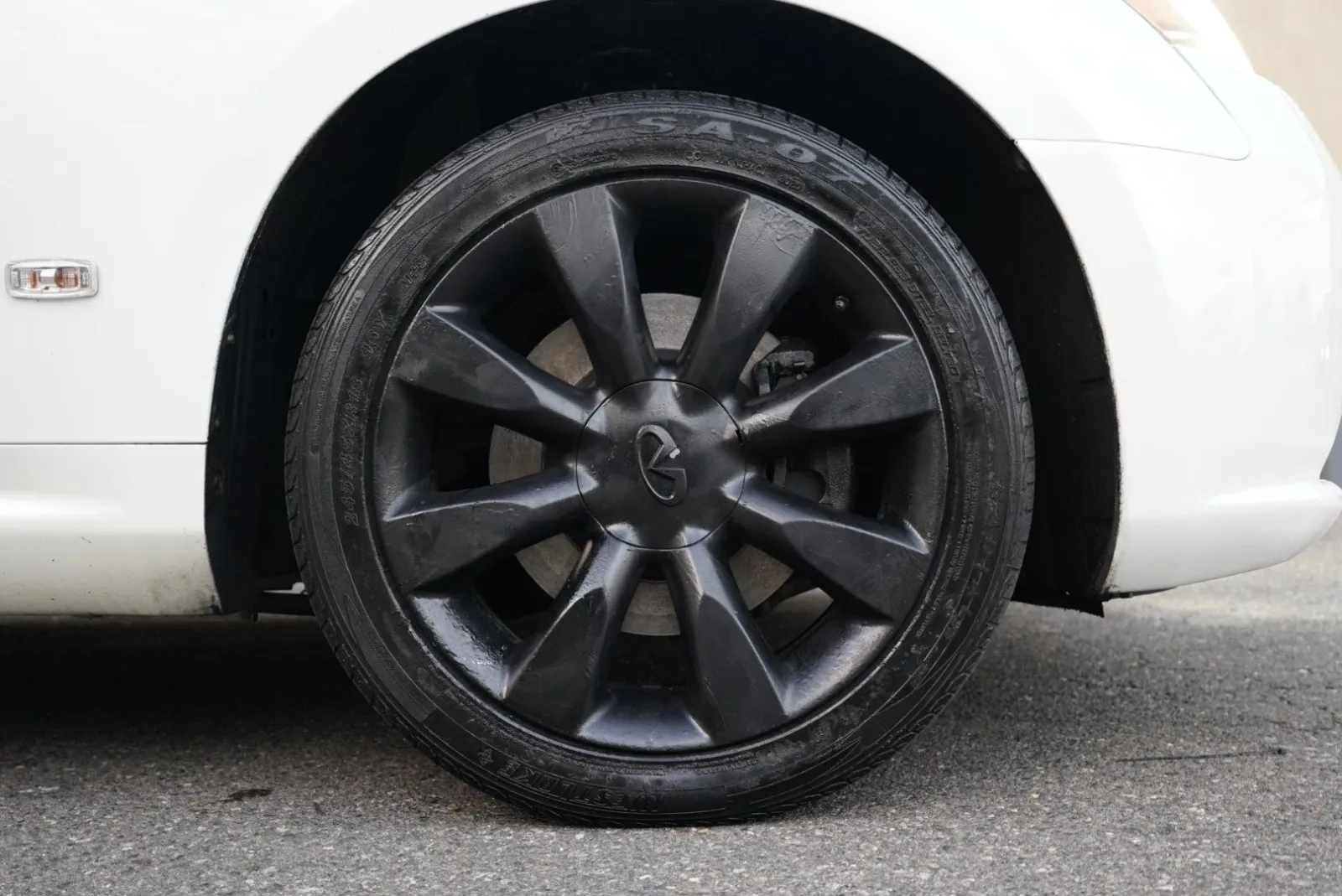 Infiniti M35x photo 13