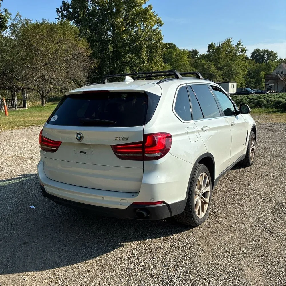 BMW X5 photo 8