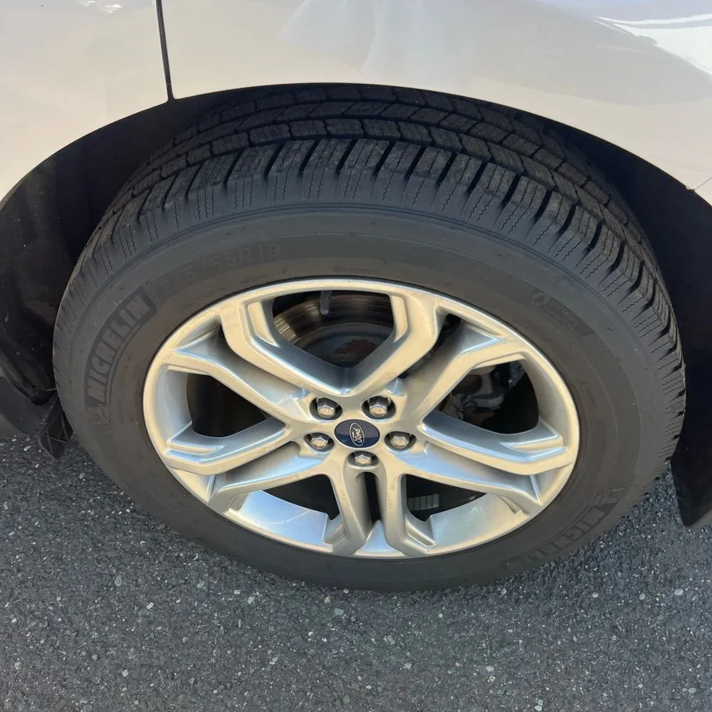 Ford Edge photo 13