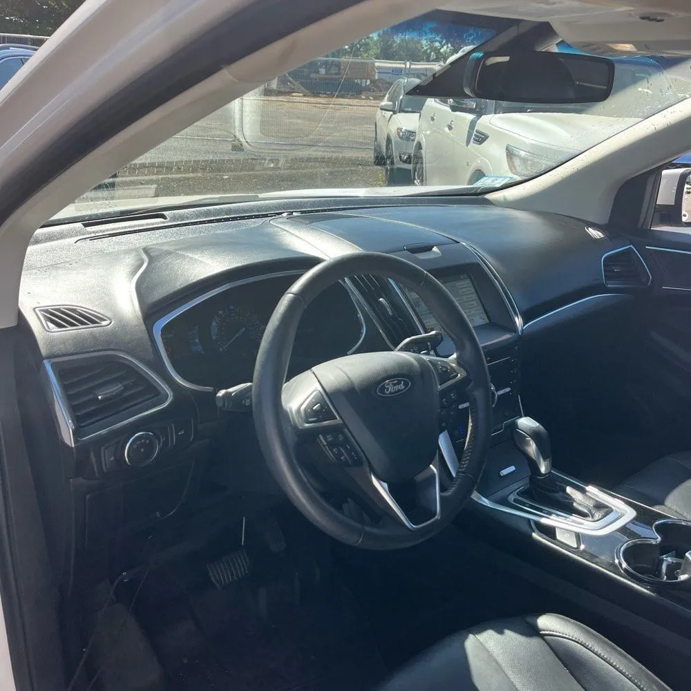 Ford Edge photo 22