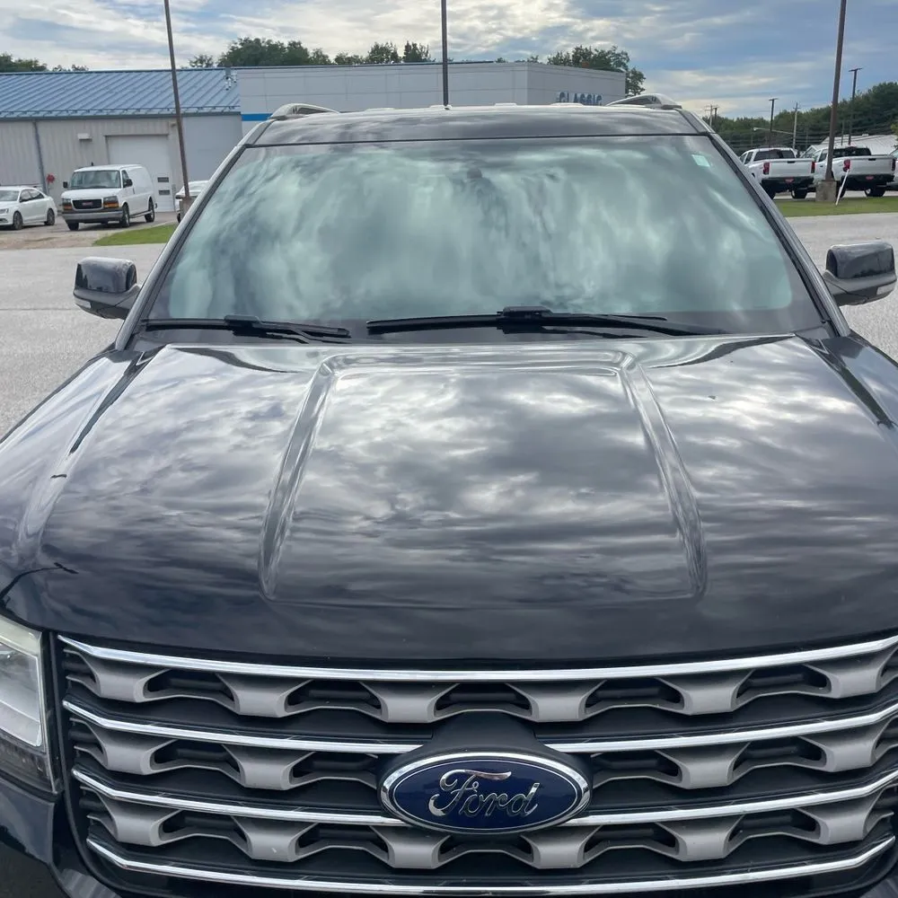 Ford Explorer photo 15