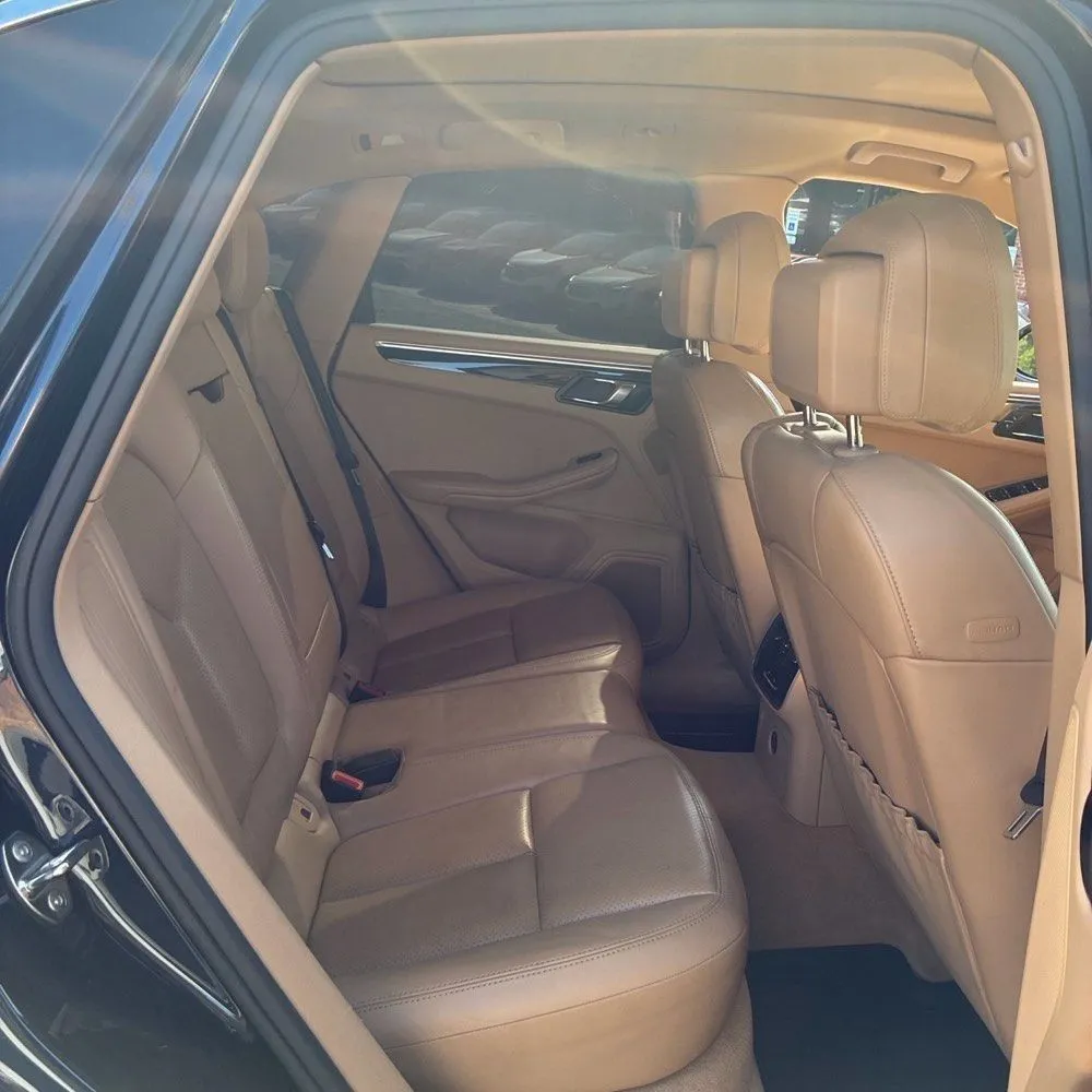 Porsche Macan photo 25