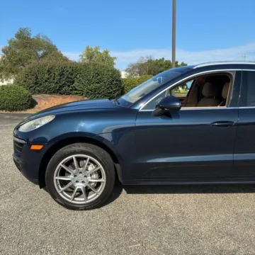 Photos of 2017 Porsche Macan S for sale in Carlstadt, NJ at 101 Motors