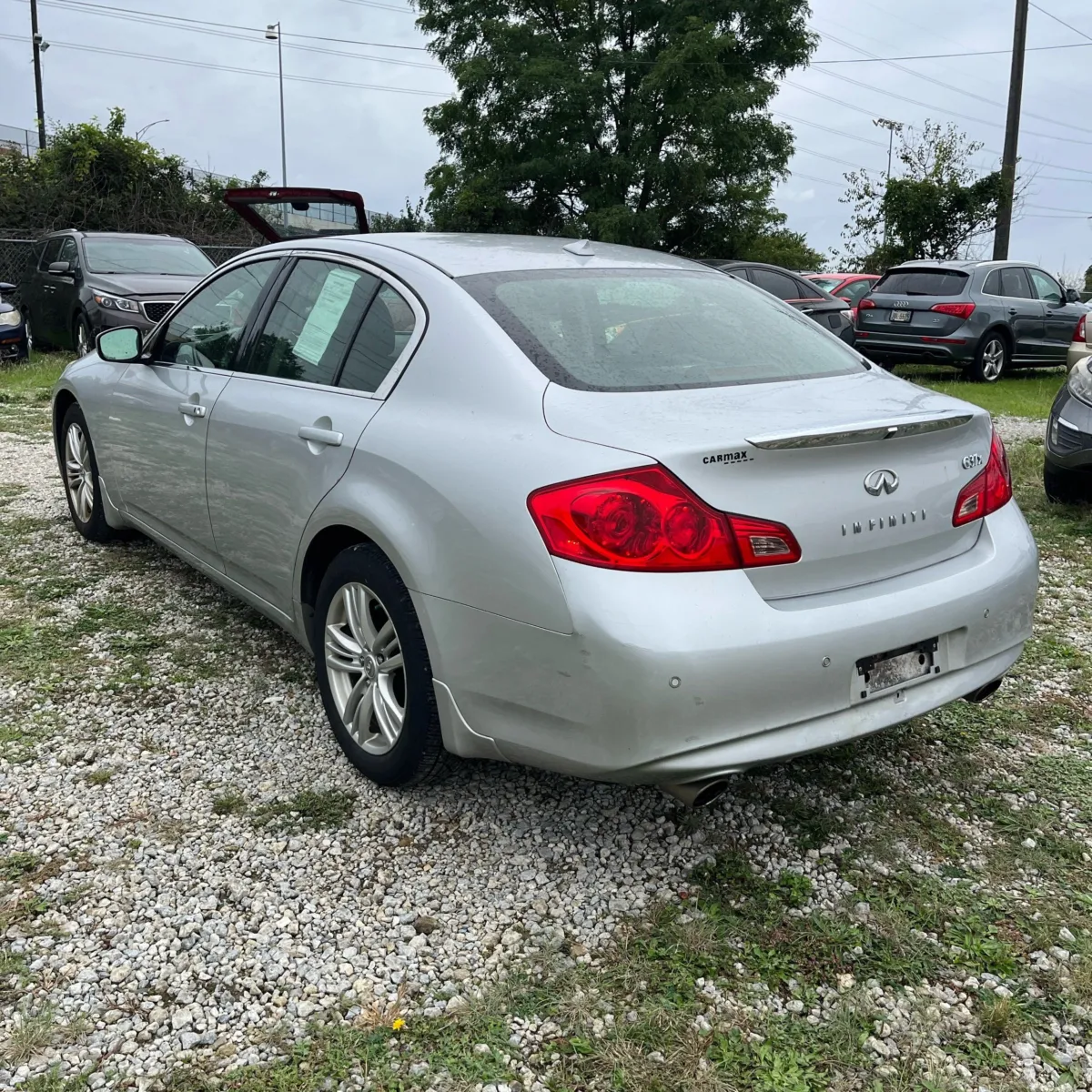 Infiniti G37x photo 5