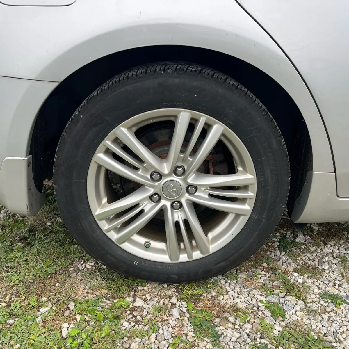 Infiniti G37x photo 15