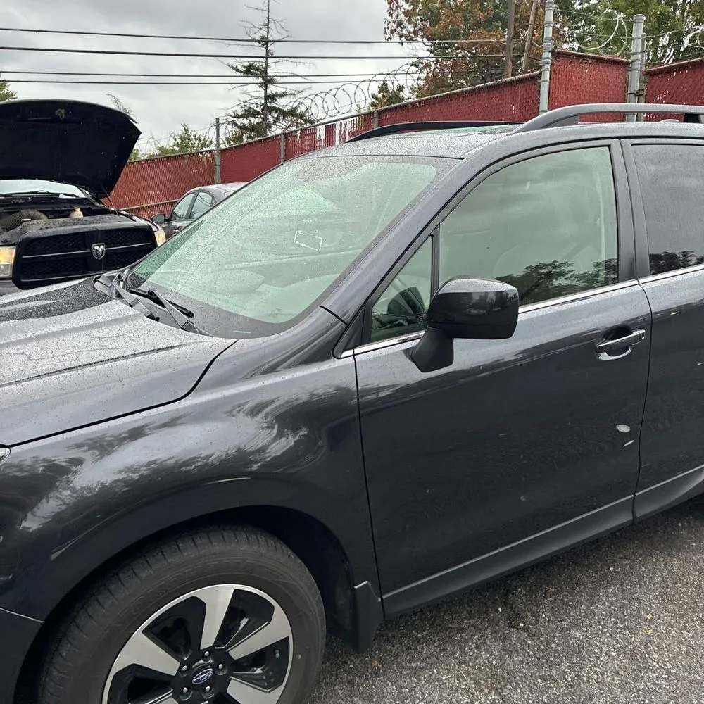 Subaru Forester photo 2