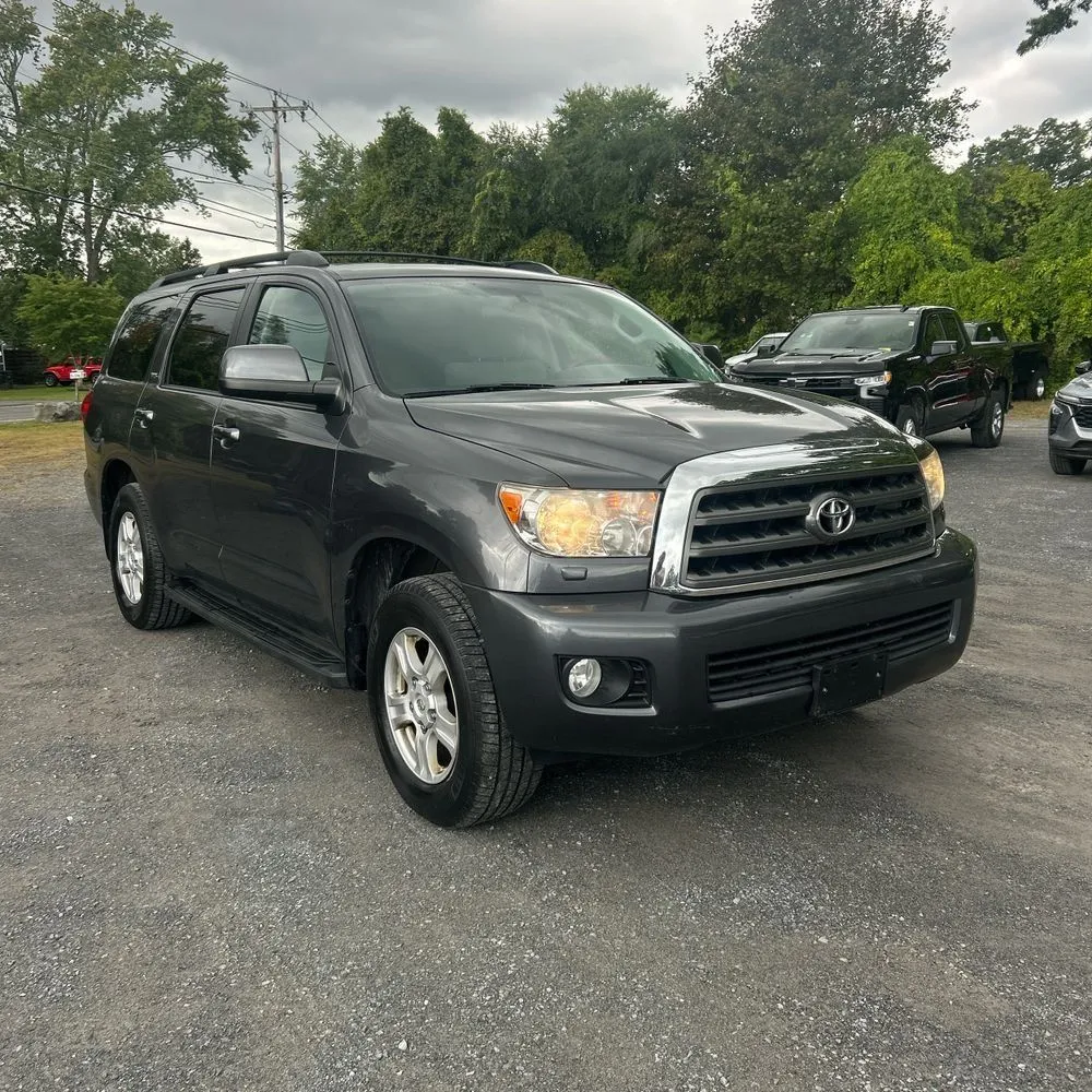Toyota Sequoia photo 12
