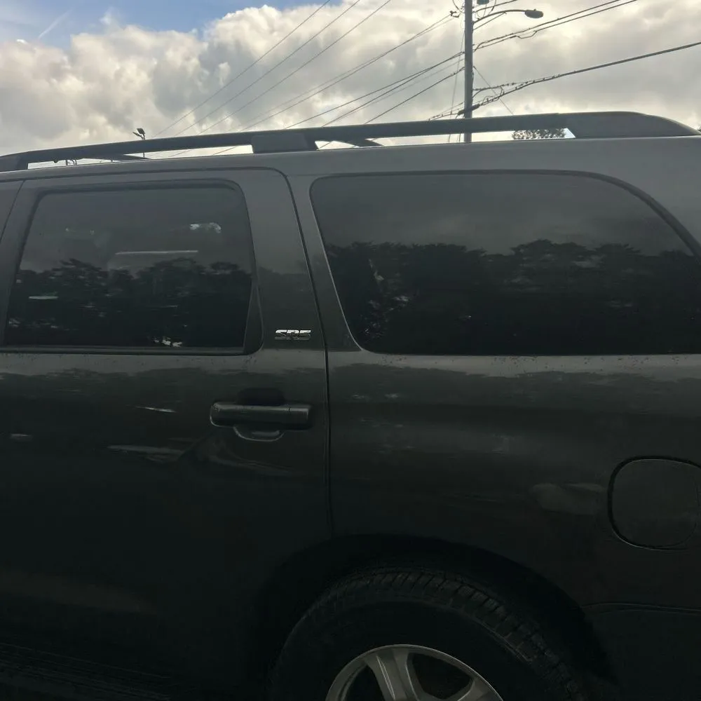 Toyota Sequoia photo 6