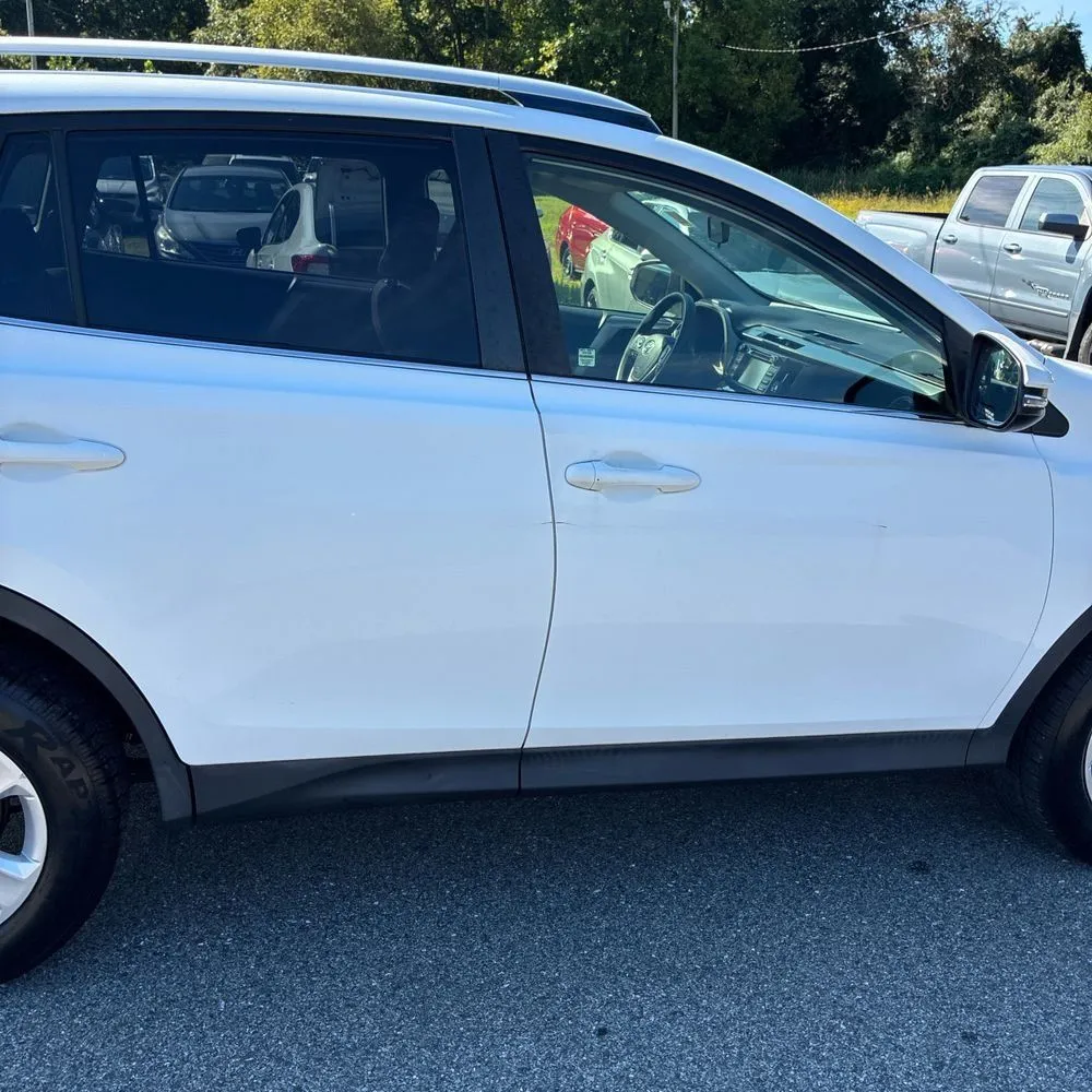 Toyota RAV4 photo 9